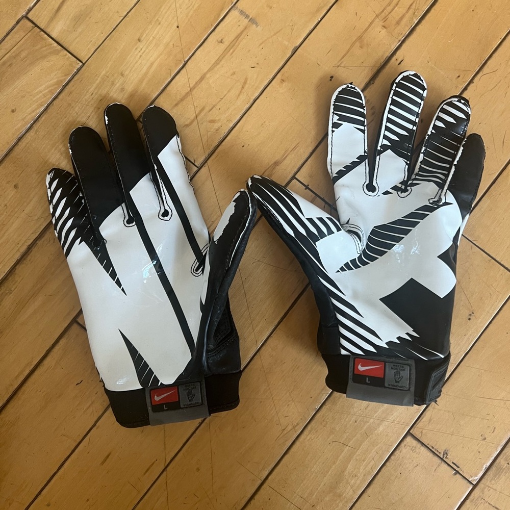 Nike - Receiver Glooves - Picture 2 of 3